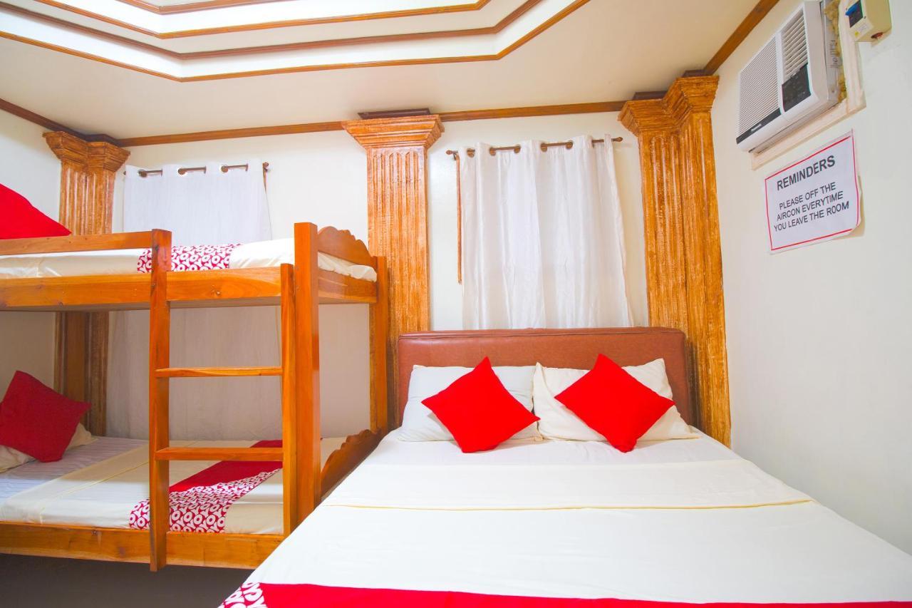 Oyo 788 Lisa'S Guesthouse Moalboal Dış mekan fotoğraf