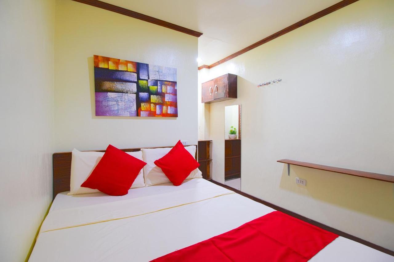 Oyo 788 Lisa'S Guesthouse Moalboal Dış mekan fotoğraf