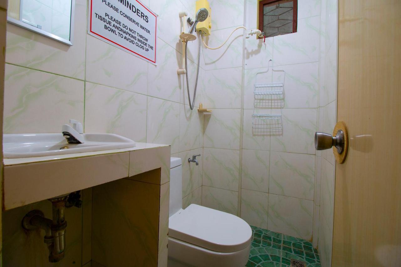 Oyo 788 Lisa'S Guesthouse Moalboal Dış mekan fotoğraf