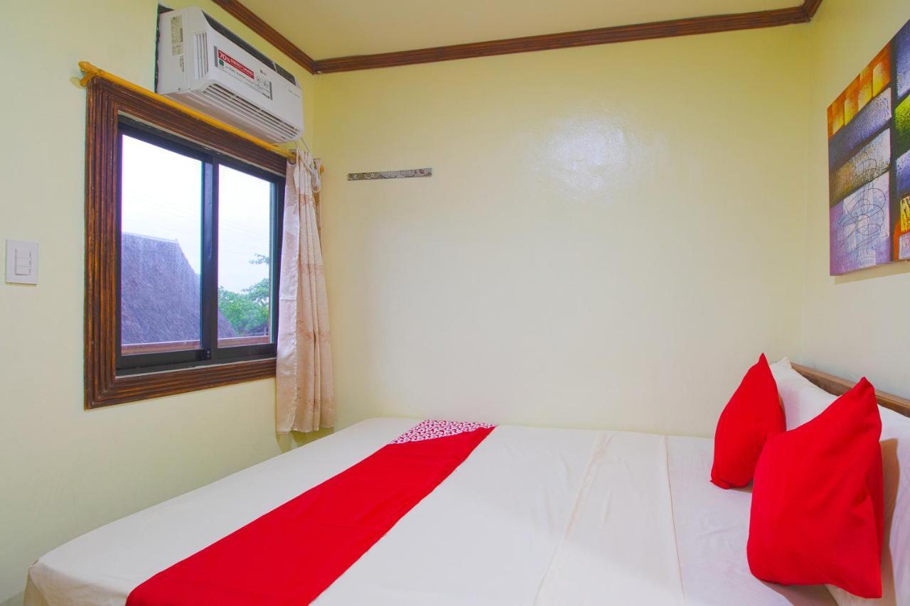 Oyo 788 Lisa'S Guesthouse Moalboal Dış mekan fotoğraf