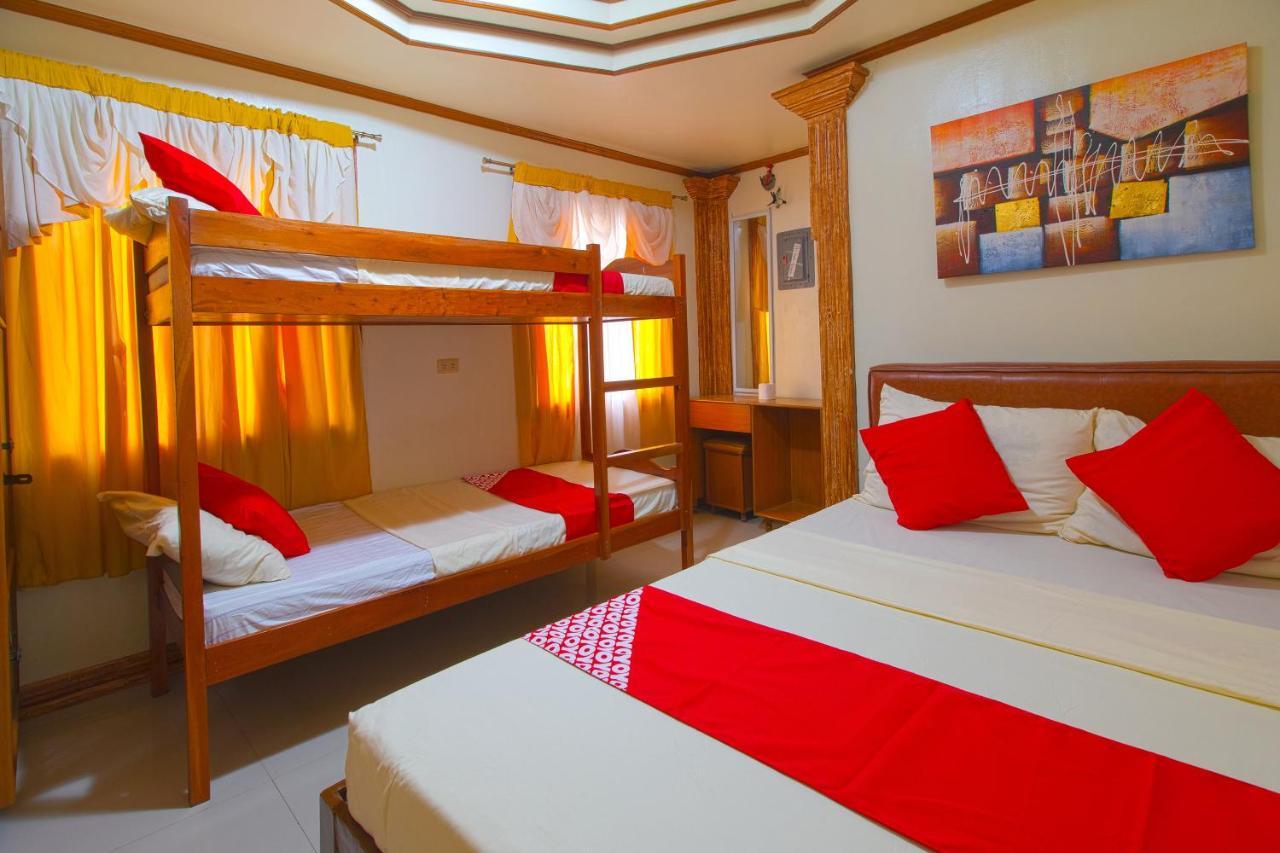 Oyo 788 Lisa'S Guesthouse Moalboal Dış mekan fotoğraf