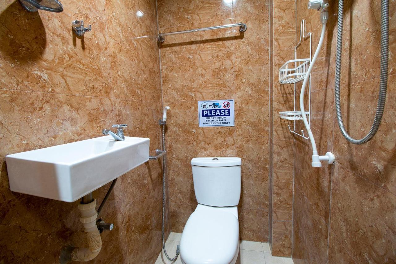 Oyo 788 Lisa'S Guesthouse Moalboal Dış mekan fotoğraf
