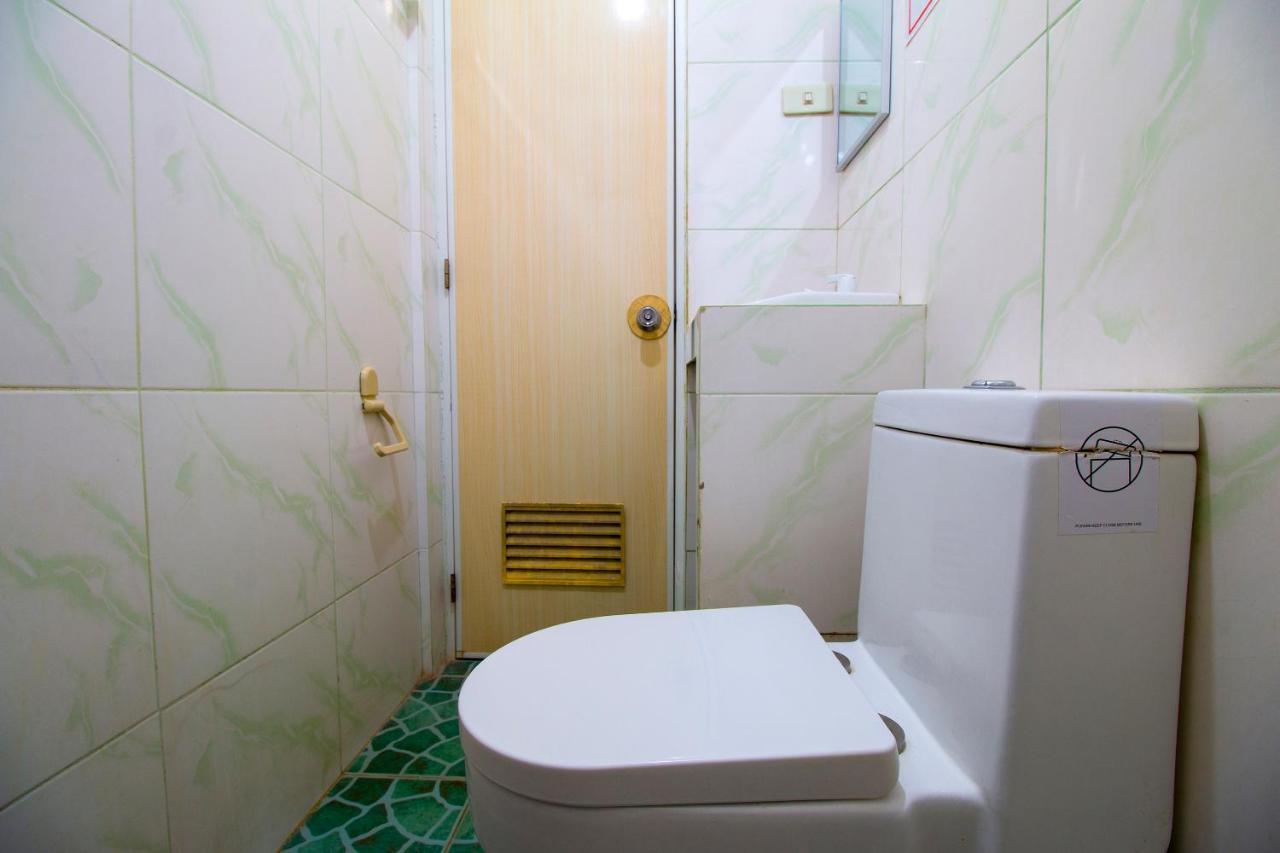 Oyo 788 Lisa'S Guesthouse Moalboal Dış mekan fotoğraf