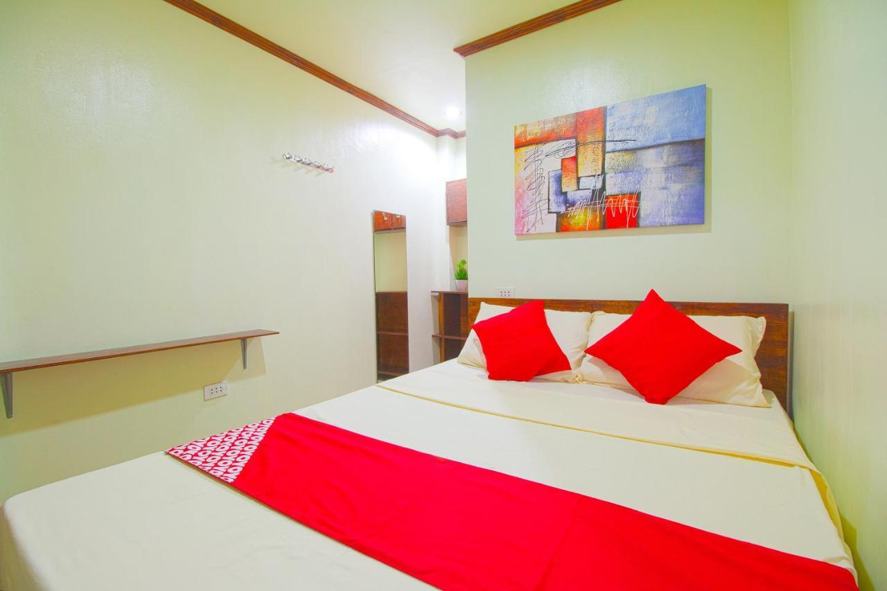 Oyo 788 Lisa'S Guesthouse Moalboal Dış mekan fotoğraf